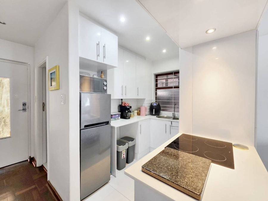 0 Bedroom Property for Sale in Sea Point Western Cape